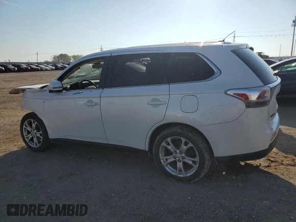2014 Mitsubishi Outlander GT z VIN JA4JZ4AXXEZ010822, wystawiony jako Copart lot #60328445 z przebiegiem Nie podano mil oraz Szkoda całkowita • Salvage title. Historia ofert i sprzedaży dostępna na DreamBid. Obrazek 2.