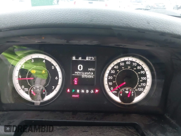 2016 Ram 1500 Express with VIN 3C6RR6KT2GG220390, listed as a IAAI auction lot 42113860 with 97,549 mi miles and . Bid and sale history available at DreamBid. Image 7.