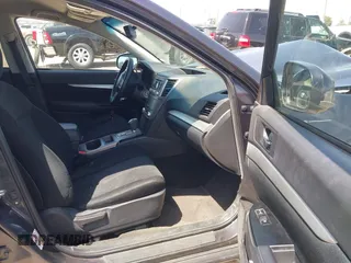 2013 Subaru Outback Premium z VIN 4S4BRCBC4D3304021, wystawiony jako IAAI lot #42014907 z przebiegiem 183 189 mil mil oraz . Historia ofert i sprzedaży dostępna na DreamBid. Obrazek 5.