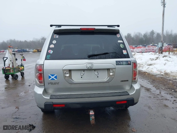 2008 Honda Pilot SE with VIN 5FNYF18388B050762, listed as a IAAI auction lot 41735234 with 184,245 mi miles. Bid and sale history available at carsss.com. Image 16.