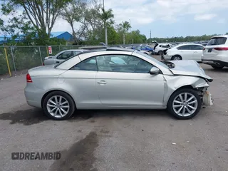 2012 Volkswagen Eos Komfort with VIN WVWBW7AHXCV006075, listed as a IAAI auction lot 42054520 with 104,037 mi miles and . Bid and sale history available at DreamBid. Image 12.