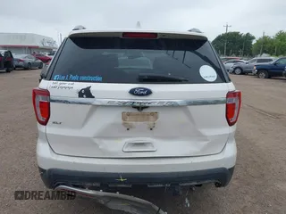 2017 Ford Explorer XLT z VIN 1FM5K7D8XHGC53849, wystawiony jako IAAI lot #42220485 z przebiegiem 135 902 mil mil oraz . Historia ofert i sprzedaży dostępna na DreamBid. Obrazek 16.