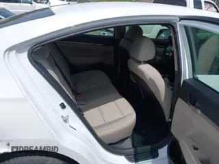 2017 Hyundai Elantra Limited z VIN 5NPD84LF8HH041184, wystawiony jako IAAI lot #42074978 z przebiegiem 39 595 mil mil oraz . Historia ofert i sprzedaży dostępna na DreamBid. Obrazek 8.