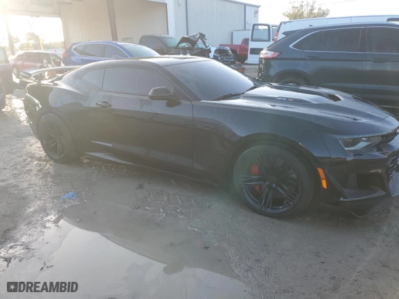 2022 Chevrolet Camaro ZL1 with VIN 1G1FK1R63N0133210, listed as a Copart auction lot 72523304 with 13,356 mi miles and Salvage Title. Bid and sale history available at carsss.com. Image 4.