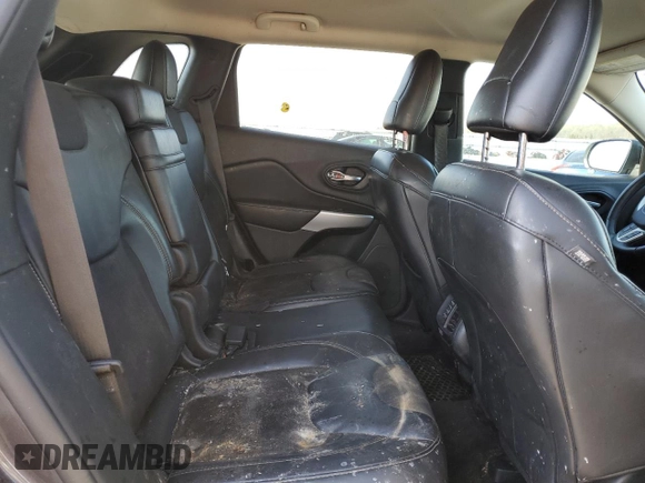 2018 Jeep Cherokee Latitude Plus with VIN 1C4PJLLB1JD542986, listed as a Copart auction lot 52150685 with 43,997 mi miles and Salvage Title. Bid and sale history available at carsss.com. Image 11.