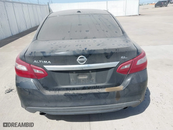 2018 Nissan Altima 2.5 SV with VIN 1N4AL3APXJC172244, listed as a IAAI auction lot 41861358 with 204,181 mi miles. Bid and sale history available at carsss.com. Image 16.