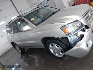 2004 Toyota Highlander with VIN JTEEP21A340057007, listed as a IAAI auction lot 41702526 with 183,608 mi miles. Bid and sale history available at carsss.com. Image 13.