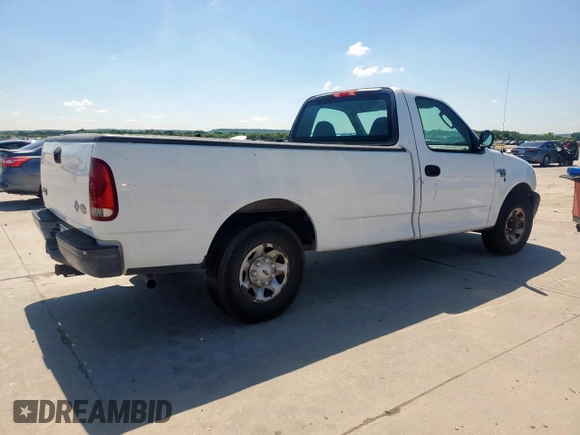 2003 Ford F-150 XL z VIN 2FTPF17ZX3CA65314, wystawiony jako Copart lot #56379215 z przebiegiem 112 475 mil mil oraz Czysty tytuł • Clean title. Historia ofert i sprzedaży dostępna na DreamBid. Obrazek 3.