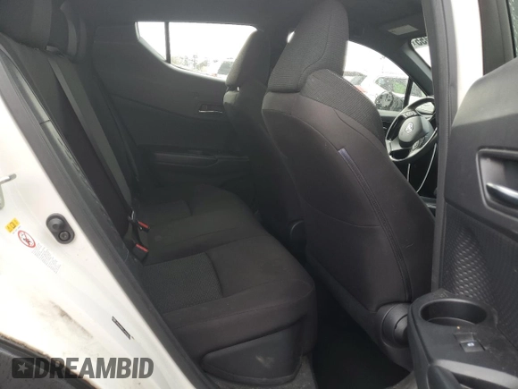 2018 Toyota C-HR XLE z VIN JTNKHMBXXJ1003871, wystawiony jako Copart lot #49984355 z przebiegiem 101 395 mil mil oraz Szkoda całkowita • Salvage title. Historia ofert i sprzedaży dostępna na DreamBid. Obrazek 10.