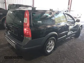 2006 Volvo XC70 with VIN YV4SZ592361243124, listed as a IAAI auction lot 41972200 with 186,720 mi miles. Bid and sale history available at carsss.com. Image 4.