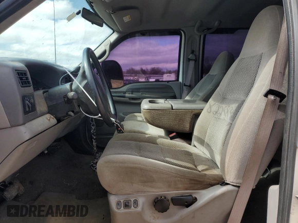 2001 Ford F-350 XL with VIN 1FTWW32F81EC66012, listed as a Copart auction lot 48225834 with 141,971 mi miles and Salvage title. Bid and sale history available at DreamBid. Image 7.
