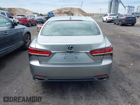 2018 Lexus LS 500 z VIN JTHC51FFXJ5003586, wystawiony jako IAAI lot #42009500 z przebiegiem 76 341 mil mil oraz . Historia ofert i sprzedaży dostępna na DreamBid. Obrazek 16.