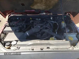 2008 Jeep Wrangler Sahara z VIN 1J4FA54198L505014, wystawiony jako Copart lot #55328045 z przebiegiem 128 049 mil mil oraz Szkoda całkowita • Salvage title. Historia ofert i sprzedaży dostępna na DreamBid. Obrazek 11.