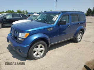 2010 Dodge Nitro SXT z VIN 1D4PU5GK4AW102426, wystawiony jako Copart lot #59491565 z przebiegiem 160 803 mil mil oraz Czysty tytuł • Clean title. Historia ofert i sprzedaży dostępna na DreamBid. Obrazek 1.