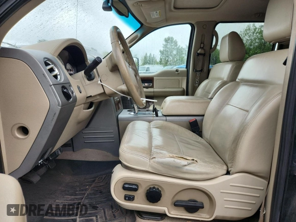 2004 Ford F-150 XLT z VIN 1FTPW14534KB01990, wystawiony jako Copart lot #58597275 z przebiegiem 198 618 mil mil oraz Czysty tytuł • Clean title. Historia ofert i sprzedaży dostępna na DreamBid. Obrazek 7.