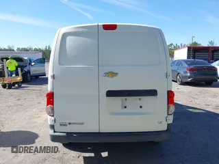 2015 Chevrolet City Express Cargo LS z VIN 3N63M0YN6FK699568, wystawiony jako IAAI lot #41856848 z przebiegiem 69 231 mil mil oraz . Historia ofert i sprzedaży dostępna na DreamBid. Obrazek 17.
