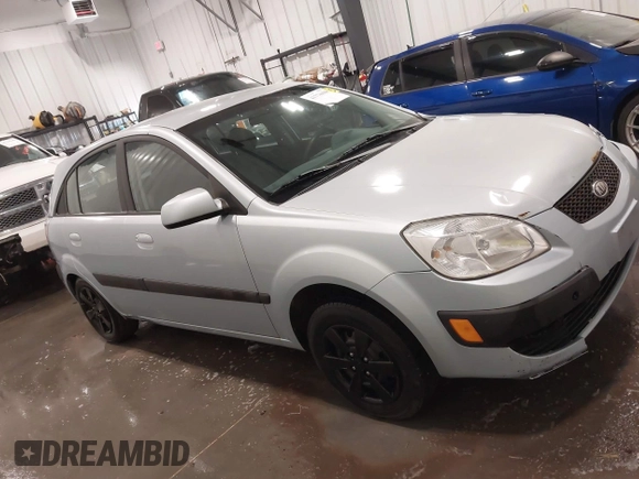 2008 Kia Rio LX with VIN KNADE163186345215, listed as a IAAI auction lot 41776000 with 141,859 mi miles. Bid and sale history available at carsss.com. Image 14.