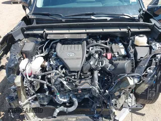2024 Toyota Highlander LE with VIN 5TDKDRBH7RS540914, listed as a IAAI auction lot 42552324 with 20,487 mi miles and . Bid and sale history available at DreamBid. Image 10.