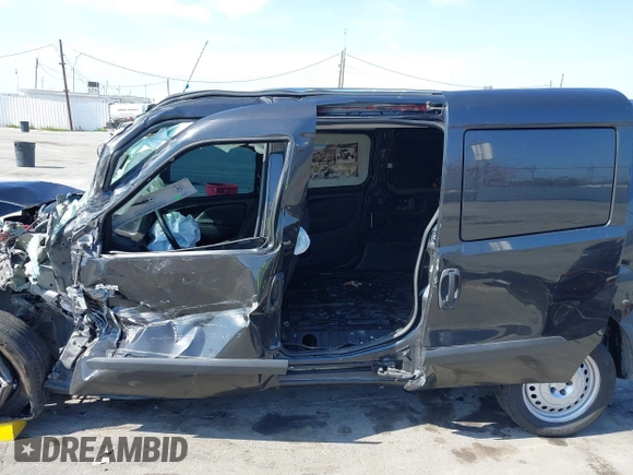 2016 Ram ProMaster City Cargo Tradesman с VIN ZFBERFAT6G6B10538, выставлен на аукционе IAAI как лот 42106002 с пробегом Не указан миль и . История ставок и продаж доступна на DreamBid. Изображение 15.