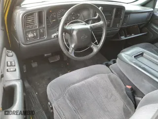 2002 Chevrolet Silverado 1500 LS with VIN 1GCEC14V02Z263127, listed as a Copart auction lot 44550445 with 215,471 mi miles and Salvage Title. Bid and sale history available at carsss.com. Image 8.