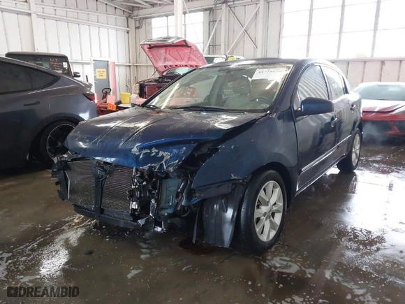 2011 Nissan Sentra 2.0 SR with VIN 3N1AB6AP2BL628843, listed as a IAAI auction lot 41728038 with 112,393 mi miles. Bid and sale history available at carsss.com. Image 2.