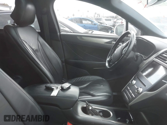 2019 Lincoln MKC Select with VIN 5LMCJ2C9XKUL17367, listed as a IAAI auction lot 42735895 with 57,624 mi miles and . Bid and sale history available at DreamBid. Image 5.
