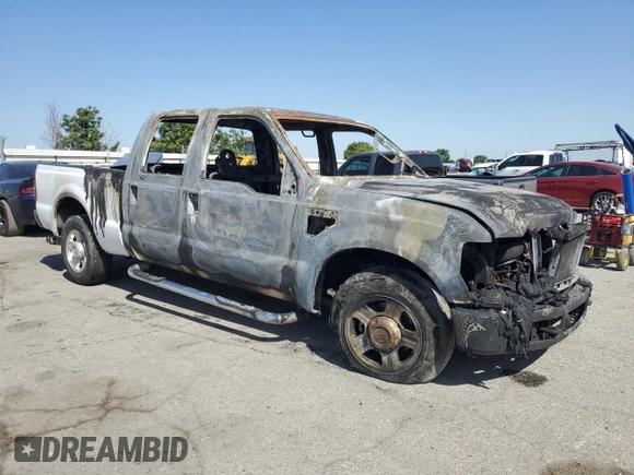 2008 Ford F-250 XL z VIN 1FTSW20R18ED45778, wystawiony jako Copart lot #55695935 z przebiegiem Nie podano mil oraz Nie do naprawy • Non repairable. Historia ofert i sprzedaży dostępna na DreamBid. Obrazek 4.