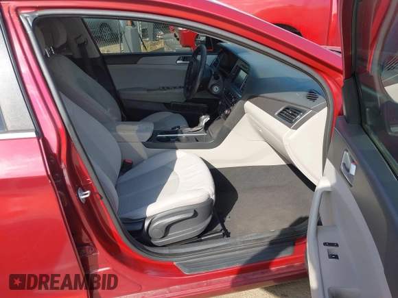 2016 Hyundai Sonata SE with VIN 5NPE24AF1GH275089, listed as a IAAI auction lot 42121207 with 139,953 mi miles and . Bid and sale history available at carsss.com. Image 5.