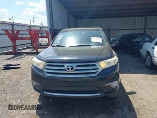 2013 Toyota Highlander Limited z VIN 5TDDK3EH1DS184444, wystawiony jako IAAI lot #42237051 z przebiegiem 247 444 mil mil oraz . Historia ofert i sprzedaży dostępna na DreamBid. Obrazek 13.
