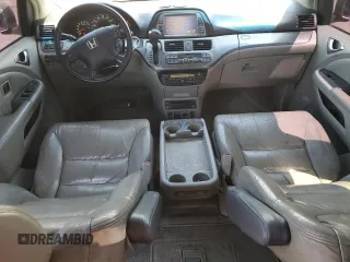 2005 Honda Odyssey Touring z VIN 5FNRL38805B131416, wystawiony jako Copart lot #59157395 z przebiegiem 263 087 mil mil oraz Szkoda całkowita • Salvage title. Historia ofert i sprzedaży dostępna na DreamBid. Obrazek 8.