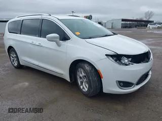 2018 Chrysler Pacifica Touring L Plus z VIN 2C4RC1EG5JR247886, wystawiony jako IAAI lot #41567394 z przebiegiem 103 239 mil mil oraz . Historia ofert i sprzedaży dostępna na DreamBid. Obrazek 1.