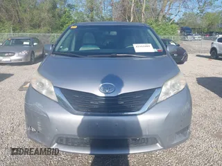 2013 Toyota Sienna LE AAS with VIN 5TDKK3DCXDS369976, listed as a IAAI auction lot 42161009 with 183,408 mi miles. Bid and sale history available at carsss.com. Image 12.