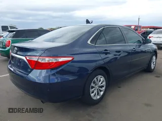 2016 Toyota Camry XLE with VIN 4T4BF1FK4GR553373, listed as a IAAI auction lot 41776384 with 157,690 mi miles. Bid and sale history available at carsss.com. Image 4.