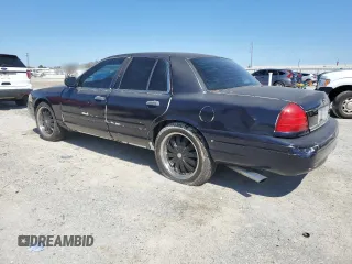 2001 Ford Crown Victoria Police Police Interceptor with VIN 2FAFP71W71X176814, listed as a Copart auction lot 47880685 with 226,118 mi miles and Salvage Title. Bid and sale history available at carsss.com. Image 2.
