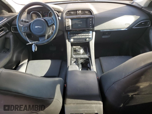 2018 Jaguar F-Pace 20d Premium with VIN SADCJ2FN9JA262723, listed as a Copart auction lot 85772864 with 41,253 mi miles and Salvage Title. Bid and sale history available at DreamBid. Image 8.