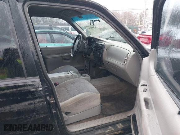 1998 Ford Explorer XL z VIN 1FMZU34X1WUC75250, wystawiony jako IAAI lot #42008342 z przebiegiem 240 785 mil mil oraz . Historia ofert i sprzedaży dostępna na DreamBid. Obrazek 5.