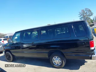 2014 Ford Econoline Passenger XL z VIN 1FBSS3BL5EDA77348, wystawiony jako IAAI lot #41317934 z przebiegiem 251 863 mil mil oraz . Historia ofert i sprzedaży dostępna na DreamBid. Obrazek 13.