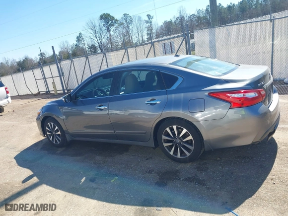 2017 Nissan Altima 2.5 SV with VIN 1N4AL3AP4HC136995, listed as a IAAI auction lot 41580400 with 92,799 mi miles. Bid and sale history available at carsss.com. Image 14.