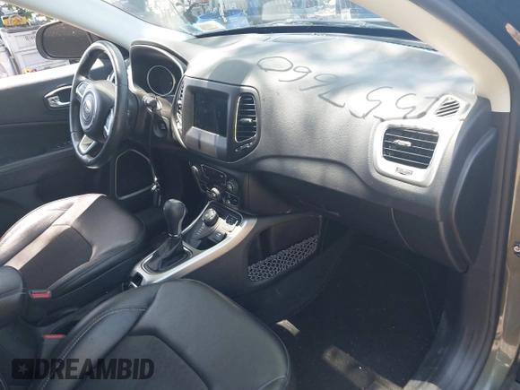2018 Jeep Compass Latitude with VIN 3C4NJDBB5JT200840, listed as a IAAI auction lot 42557660 with 39,489 mi miles and . Bid and sale history available at DreamBid. Image 5.