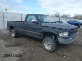 1995 Dodge Ram 1500 with VIN 1B7HF16Y1SS150002, listed as a IAAI auction lot 41874613 with 305,502 mi miles. Bid and sale history available at carsss.com. Image 1.