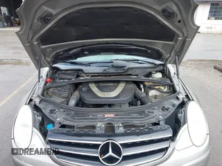 2009 Mercedes-Benz R-Class 3.5L with VIN 4JGCB65E19A089692, listed as a IAAI auction lot 41829067 with 172,470 mi miles. Bid and sale history available at carsss.com. Image 10.