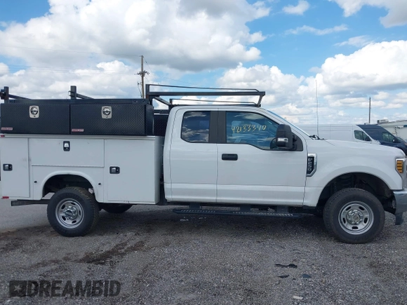 2019 Ford F-250 XL with VIN 1FD7X2B60KEC25009, listed as a IAAI auction lot 42133340 with 159,294 mi miles and . Bid and sale history available at DreamBid. Image 13.