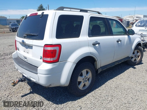 2011 Ford Escape XLT с VIN 1FMCU9DG7BKB04484, выставлен на аукционе IAAI как лот 42644034 с пробегом 193 578 миль миль и . История ставок и продаж доступна на DreamBid. Изображение 4.