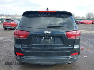 2019 Kia Sorento L with VIN 5XYPG4A3XKG592630, listed as a IAAI auction lot 41530985 with 84,991 mi miles. Bid and sale history available at carsss.com. Image 15.