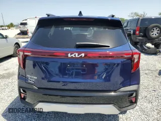 2025 Kia Seltos EX z VIN KNDER2AA2S7772234, wystawiony jako Copart lot #57089815 z przebiegiem 744 mil mil oraz Szkoda całkowita • Salvage title. Historia ofert i sprzedaży dostępna na DreamBid. Obrazek 6.