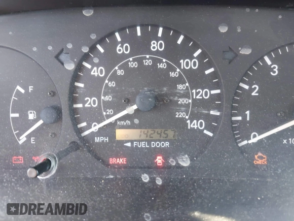 2000 Toyota Camry CE with VIN 4T1BG22K3YU643229, listed as a IAAI auction lot 42162845 with 142,457 mi miles and . Bid and sale history available at carsss.com. Image 7.