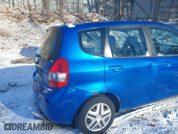 2008 Honda Fit with VIN JHMGD38488S003609, listed as a IAAI auction lot 41092137 with 209,969 mi miles and . Bid and sale history available at DreamBid. Image 15.