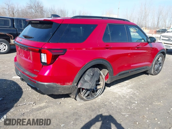 2025 Ford Explorer ST-Line with VIN 1FMUK8KH4SGB24923, listed as a IAAI auction lot 41763567 with 854 mi miles. Bid and sale history available at carsss.com. Image 4.