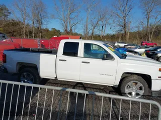 2018 Chevrolet Silverado 1500 Custom with VIN 1GCRCPEC0JZ358528, listed as a IAAI auction lot 41441578 with 113,078 mi miles. Bid and sale history available at carsss.com. Image 13.