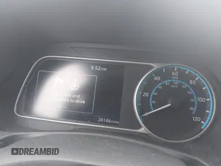 2019 Nissan LEAF SV z VIN 1N4AZ1CP2KC321523, wystawiony jako IAAI lot #41457178 z przebiegiem 28 146 mil mil oraz . Historia ofert i sprzedaży dostępna na DreamBid. Obrazek 7.